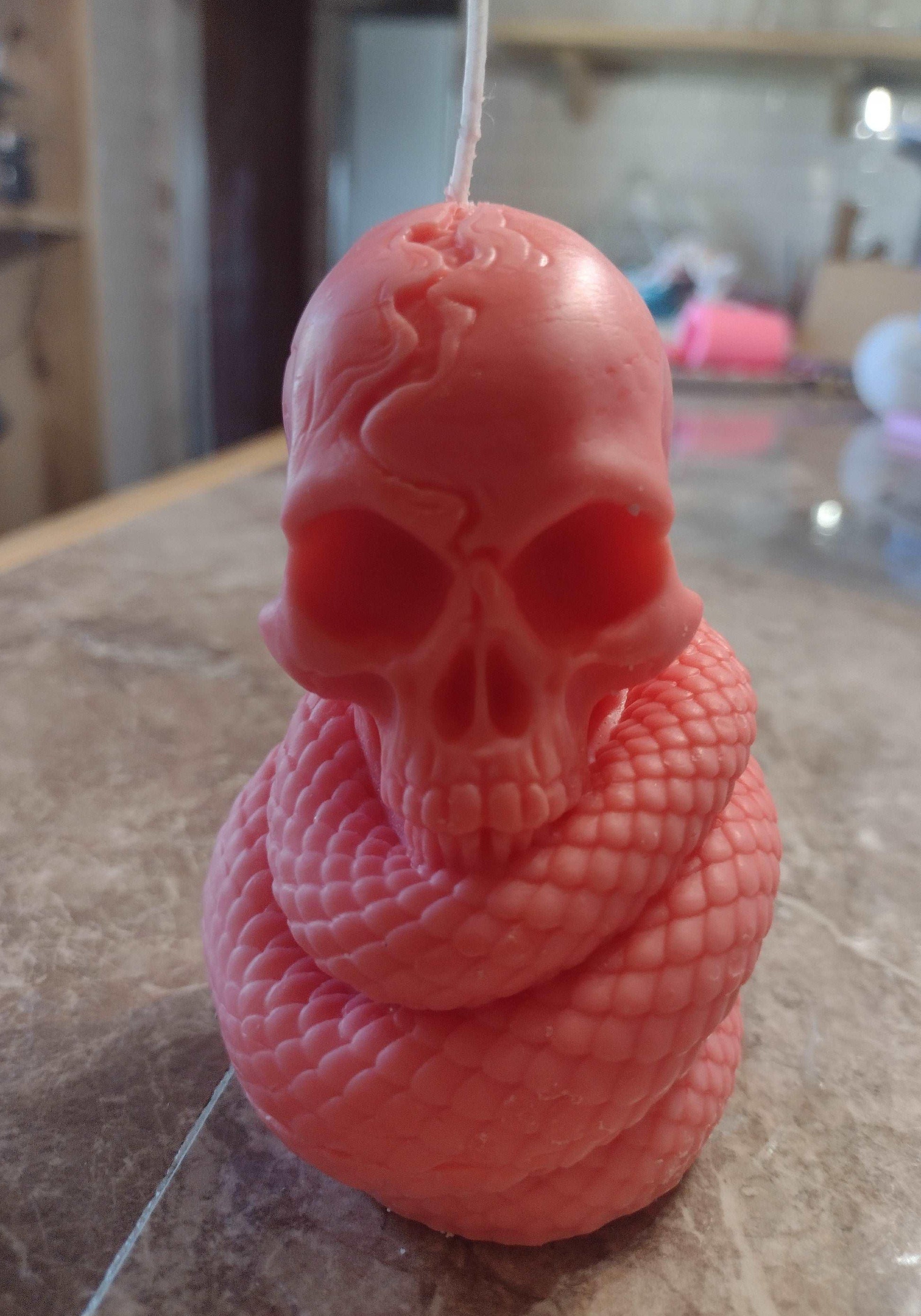 Sinister Snake Skull Candle - Scent Fushion