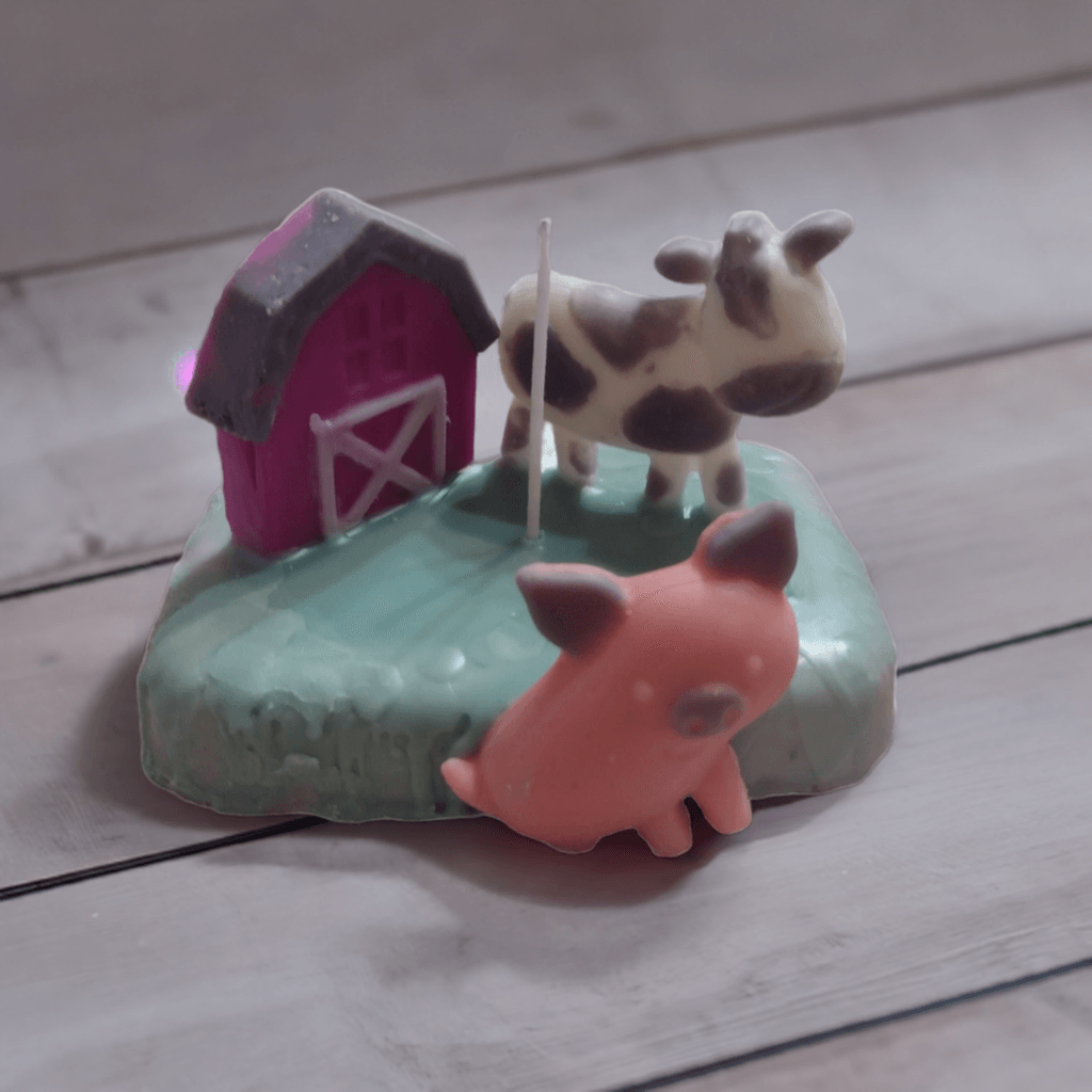 Countryside Cow & Pig Candle - Scent Fushion