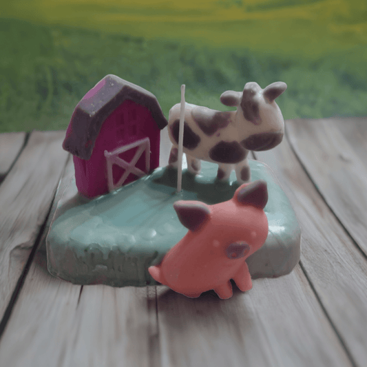 Countryside Cow & Pig Candle - Scent Fushion
