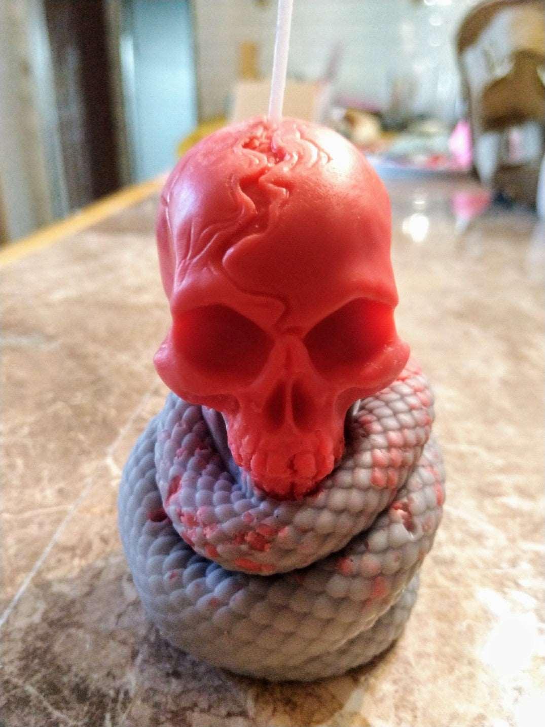 Sinister Snake Skull Candle - Scent Fushion