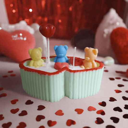 Three bears in Heart Tub Candle - Scent Fushion