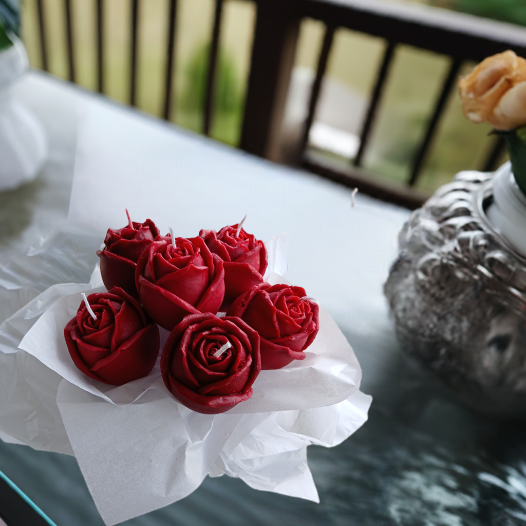Scent Fushion Candles hand-poured rose bouquet soy candle in a decorative jar, made in Charleston, WV.
